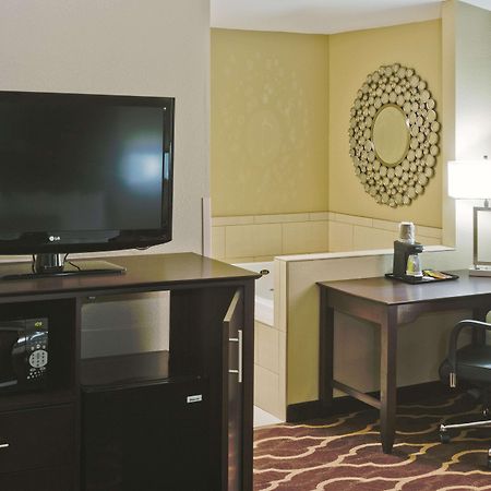 La Quinta Inn & Suites By Wyndham Lv Tropicana Stadium Las Vegas Kültér fotó