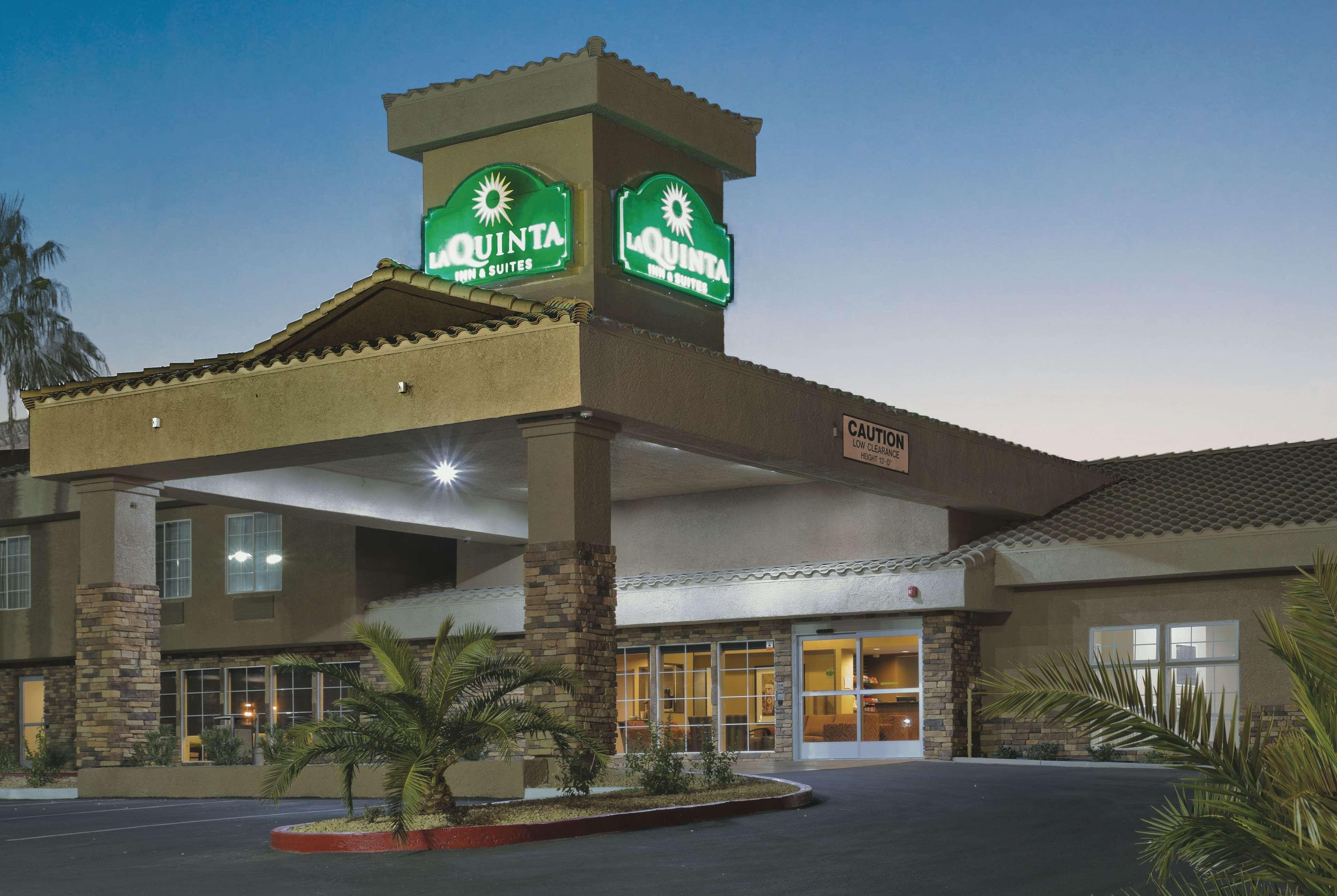 La Quinta Inn & Suites By Wyndham Lv Tropicana Stadium Las Vegas Kültér fotó